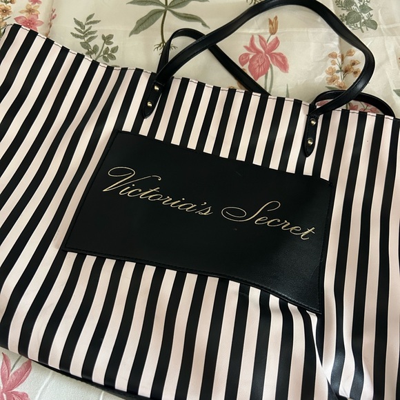 Victoria Secret Tote Bag - Picture 2 of 4